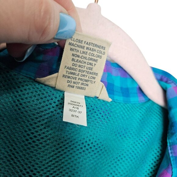 Duluth Trading Womens Large Blue Purple Plaid Button-Up Shirt Fishing Zip Pocket - Picture 3 of 13